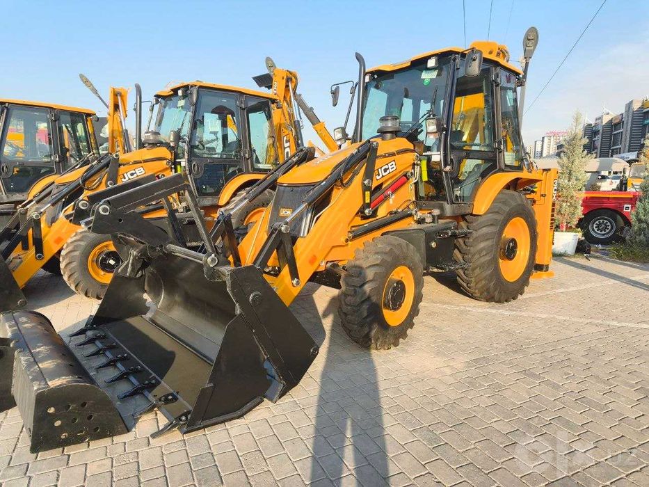 Экскаватор-погрузчик JCB 3CX PRO