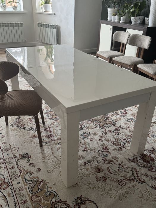 Стол 2 м раскладывается на 3м