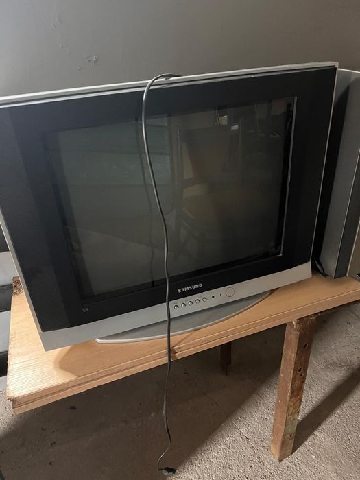 Продам телевизор