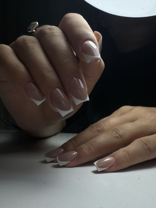 Уход за руками и ногами для всех: маникюр и педикюр для мужчин и женщи