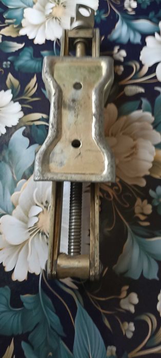 Домкрат б/у на 0,4 тон