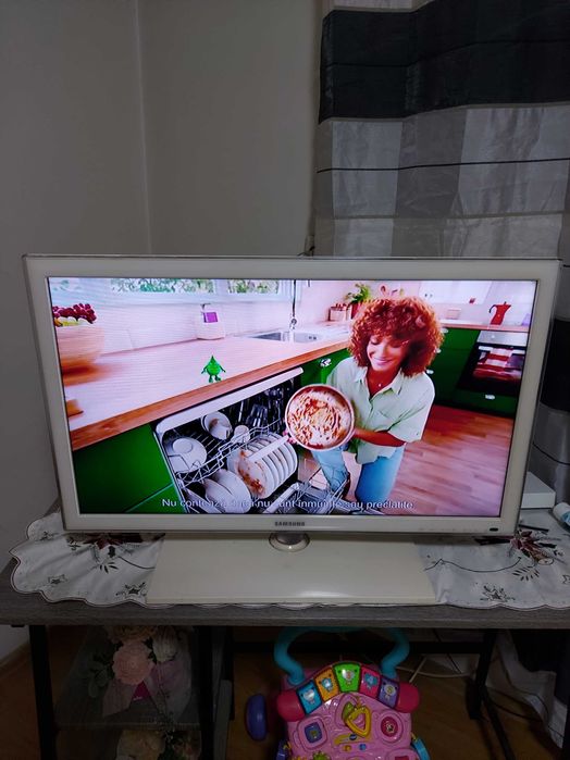Vând TV Samsung 101 cm