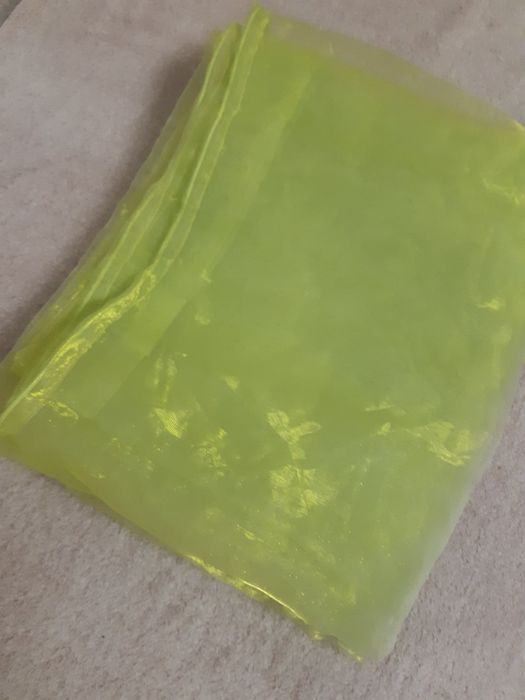 Perdea verde matase bucatarie