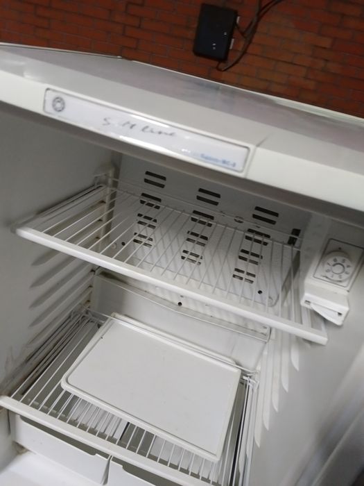 Холодильник Бирюса