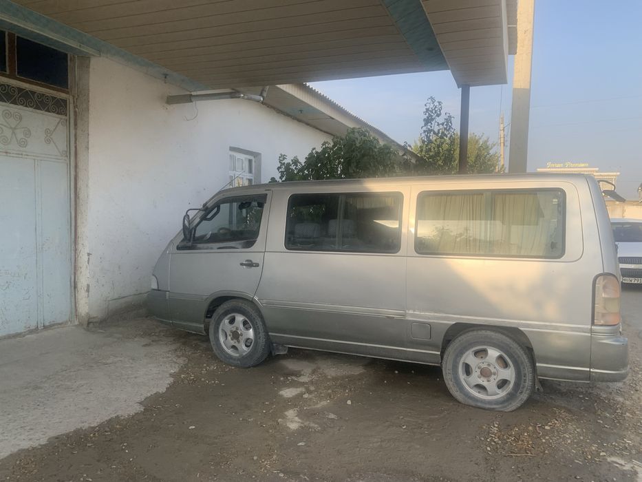 Istana dizelni srochna sotiladi