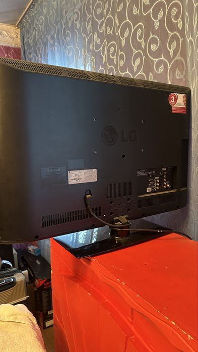 Продам Телевизор LG