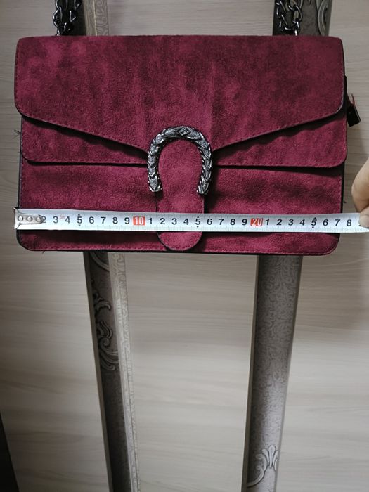 Красивая дамская сумочка