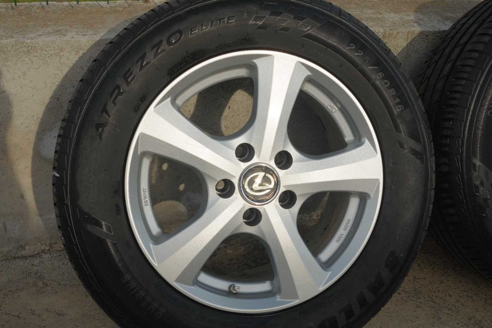 Aлуминиеви джанти 5x114.3 16 ценрален отвор 60.1 Lexus, Toyota, Kia