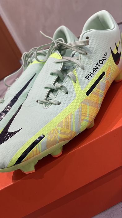 Nike Phantom GT2