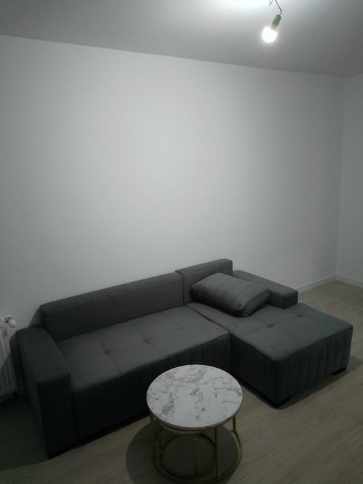 montare demontare manipulare mobilier toate genurile ikeea xxxl dedeman kika jisk mobilier showroom comode dulapuri paturi noptiere biblioteci scaune