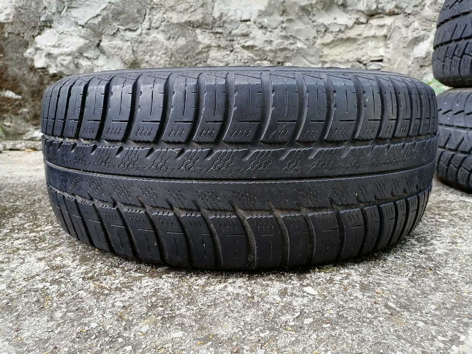 205/55/16 1бр.Good Year Зимна гума