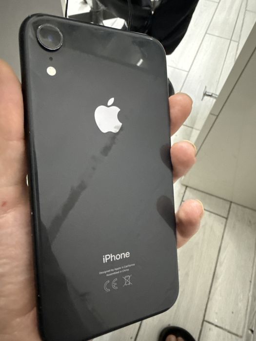 Iphone xr 64 г продам