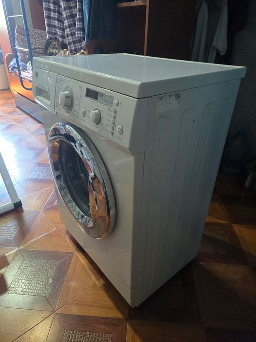 стиральная машина LG