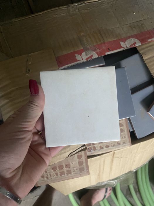 Продам новую плитку