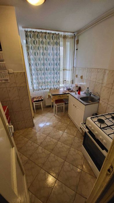 Inchiriere apartament 3 camere Ploiesti zona Nord