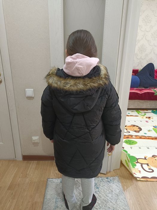 Продам детскую куртку