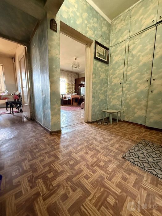 Продаю 2ком -6-9  Чиланзар 15 65 кв.метра