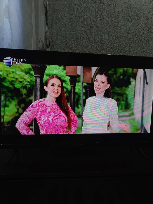 Телевизор Smarttech32"