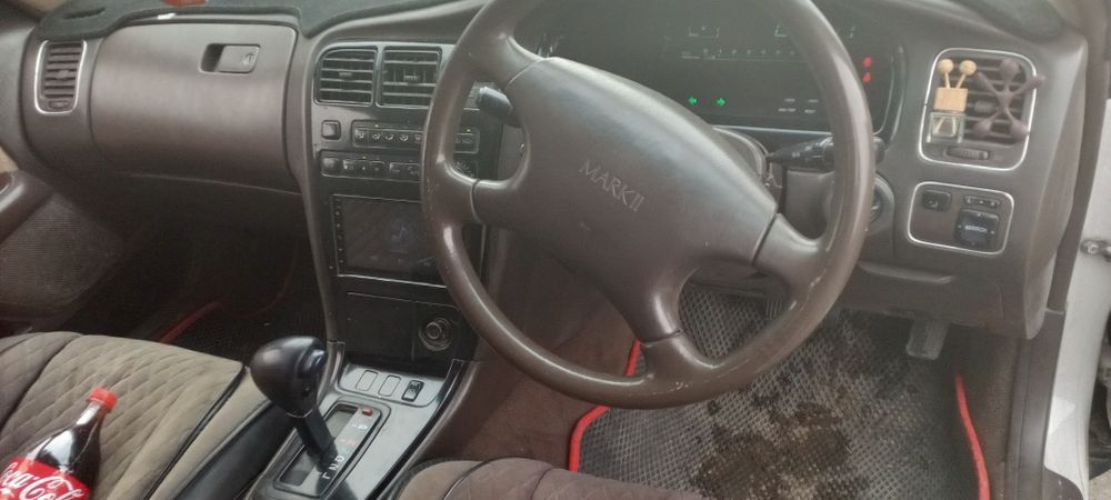 Продам машину тойота марк 2