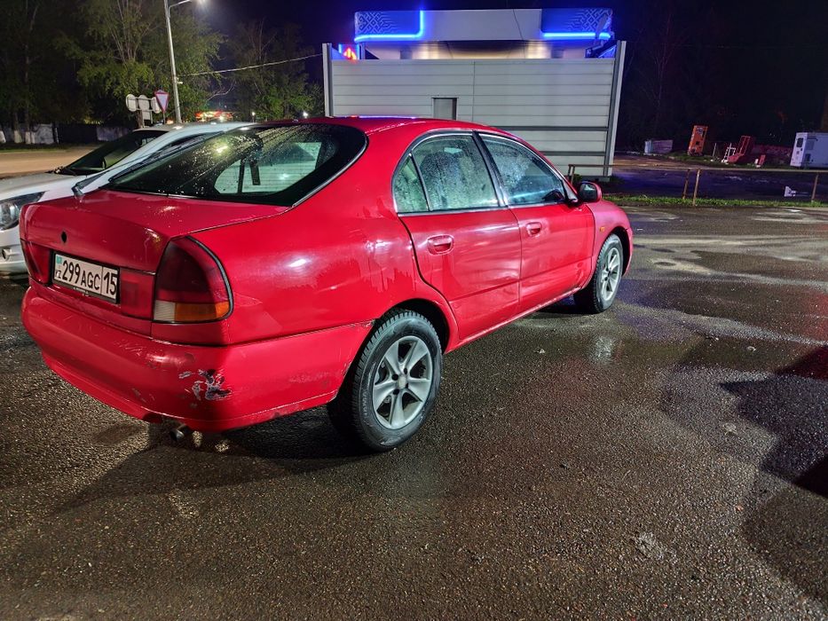 Продам Mitsubishi Carisma