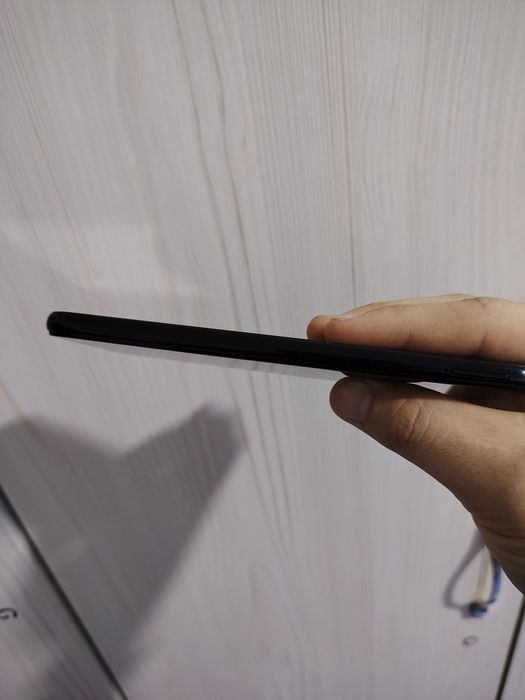 Redmi note 8  4 ga 64 talik sotiladi