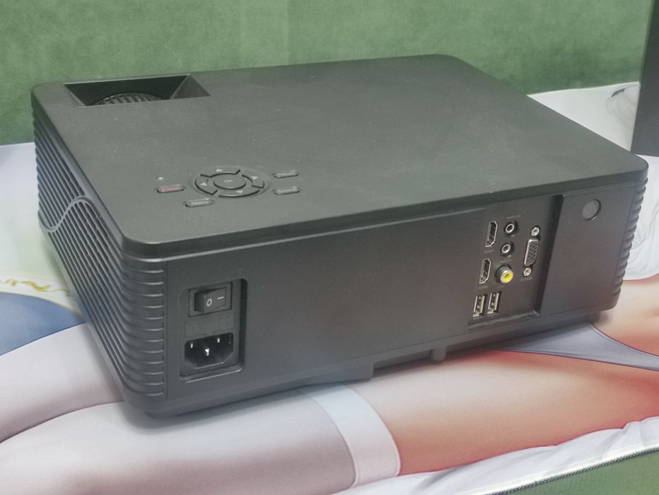 Проэктор LP3000 продается