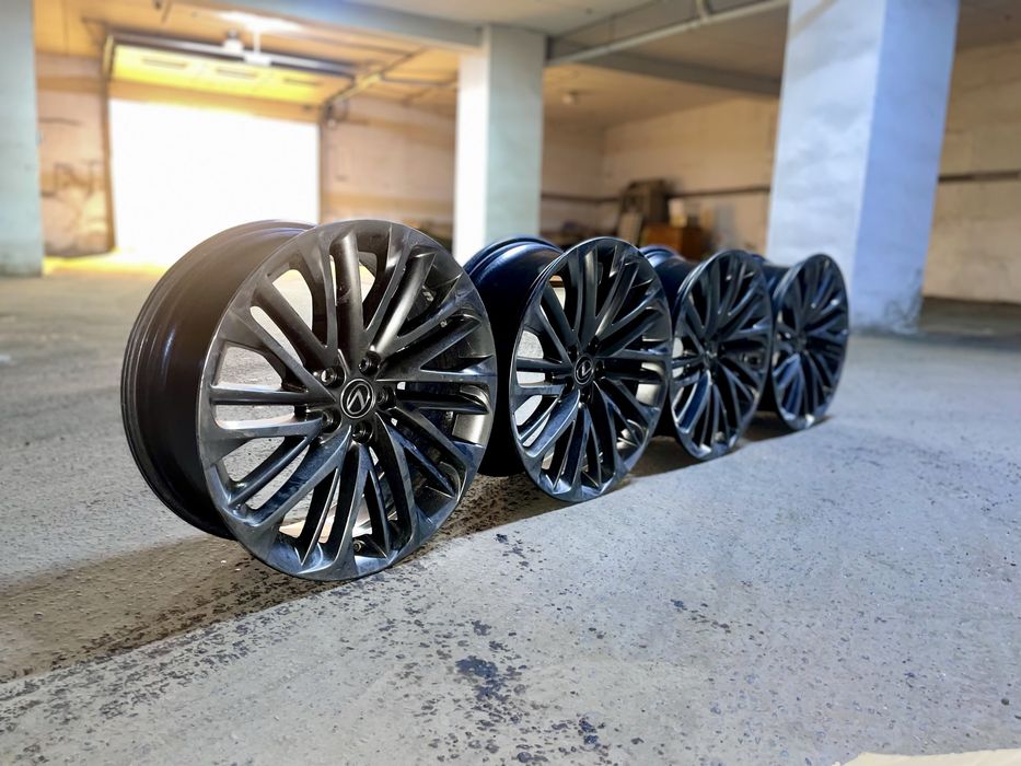 Комплект оригинальных дисков Lexus RX, Highlander r20