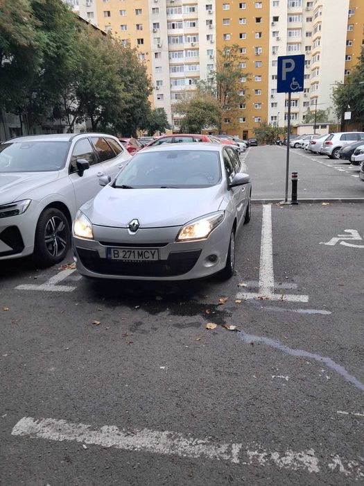 RENAULT Megane 2011 — imagine 1