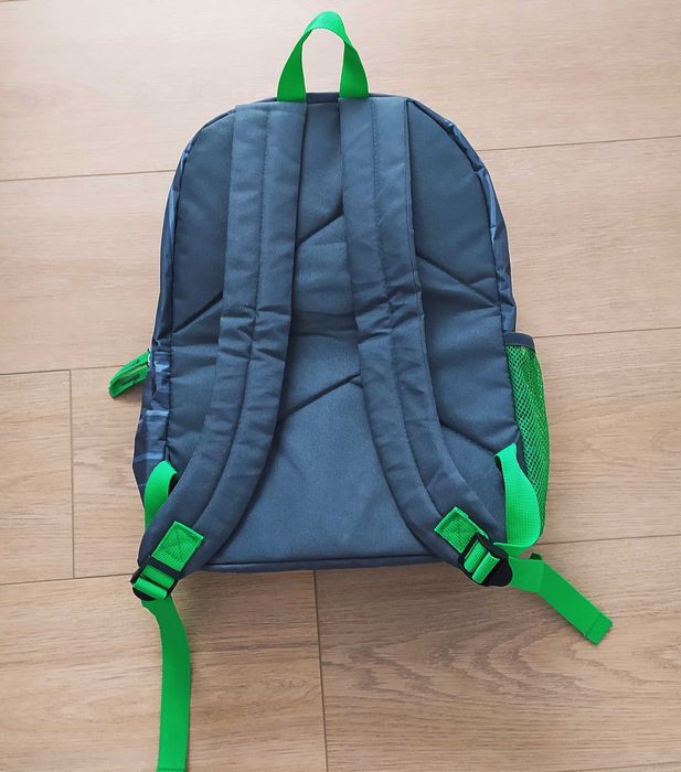 Ghiozdan Tinerii Titani