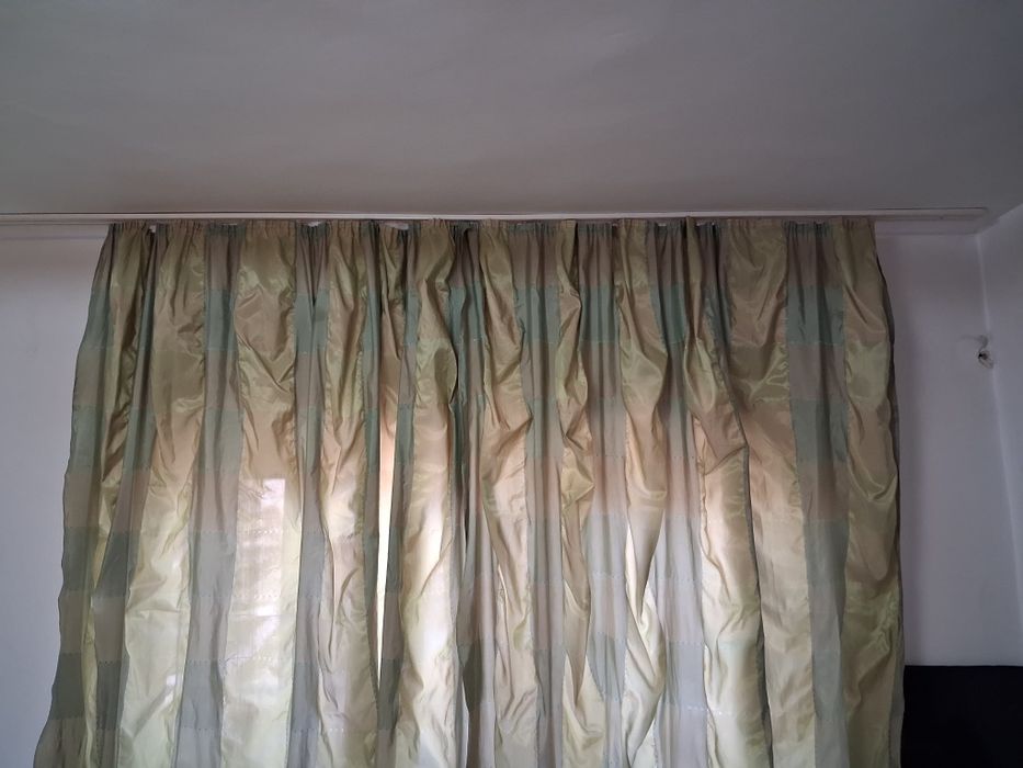 Draperii tafta, foarte frumoase - 2 buc, 5,10m x 2,44m