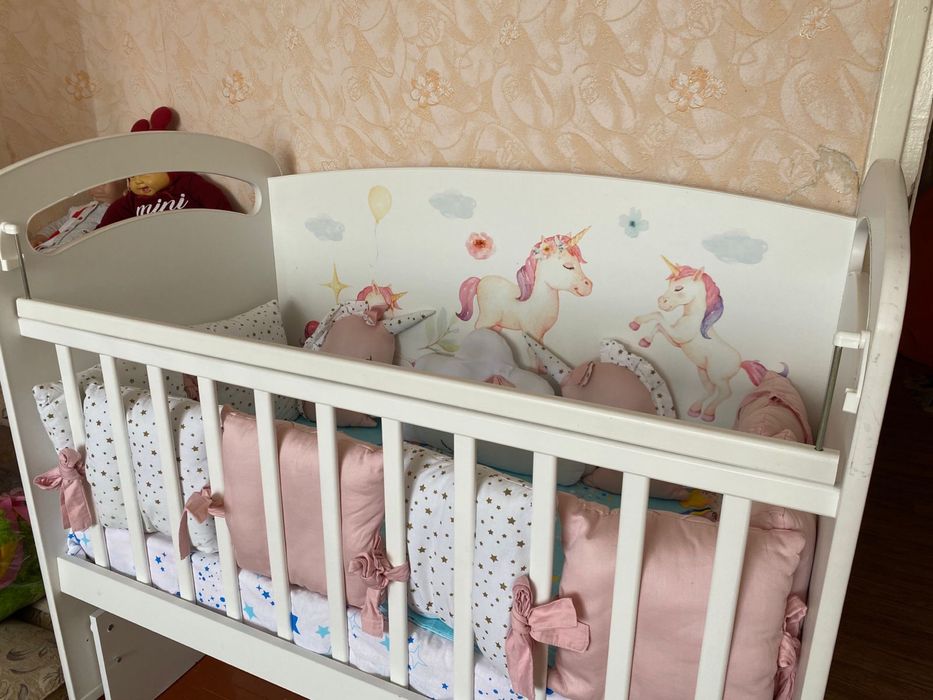 Продам детскую кроватку