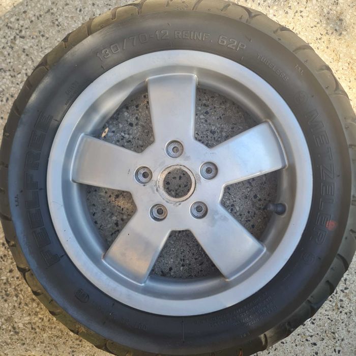 Продавам джанта за VESPA GTS