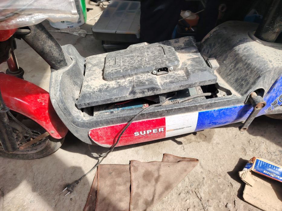 Срочно продам скутер бу