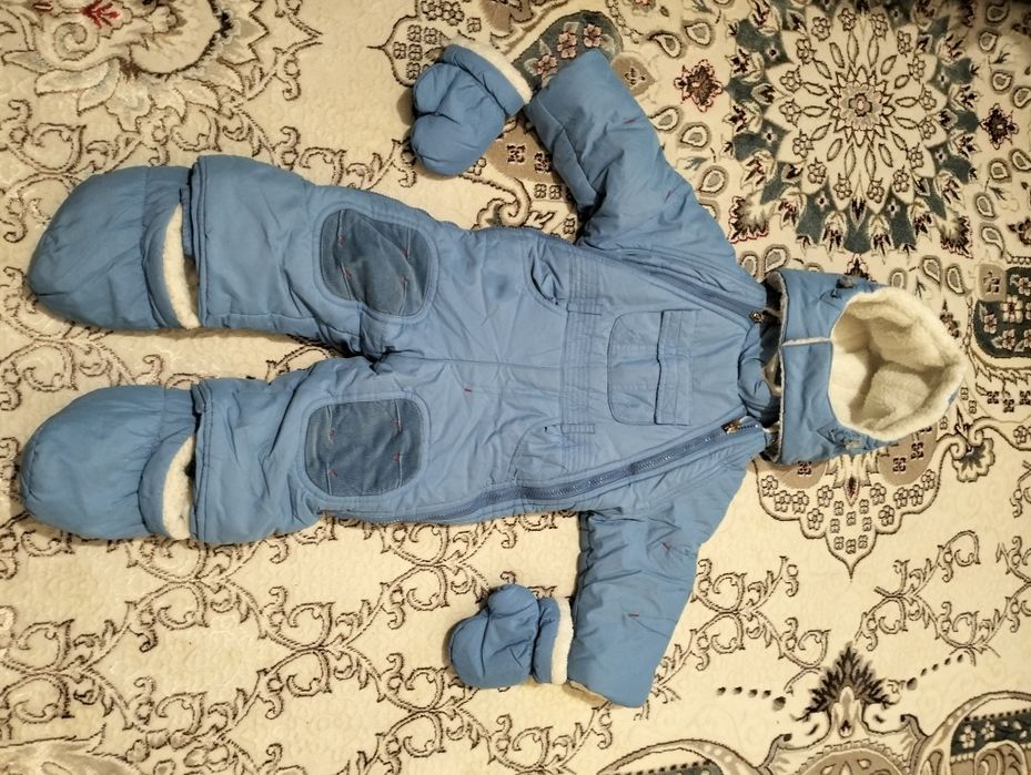 Продам детский зимний комбенезон