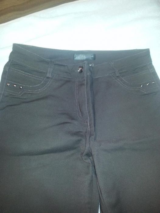 Брюки женские продаю.