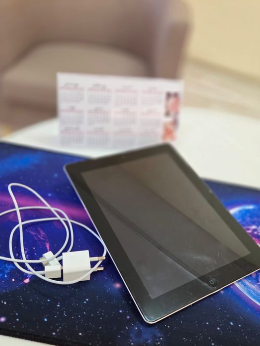 Продается планшет IPad 2