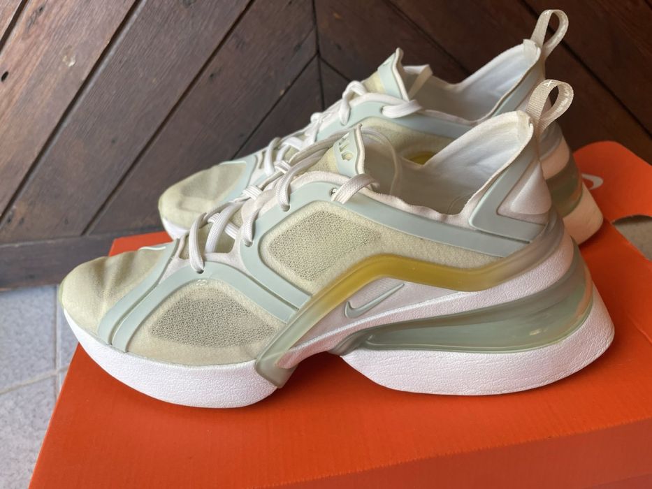 Дамски маратонки NIKE W AIR MAX 270 XX