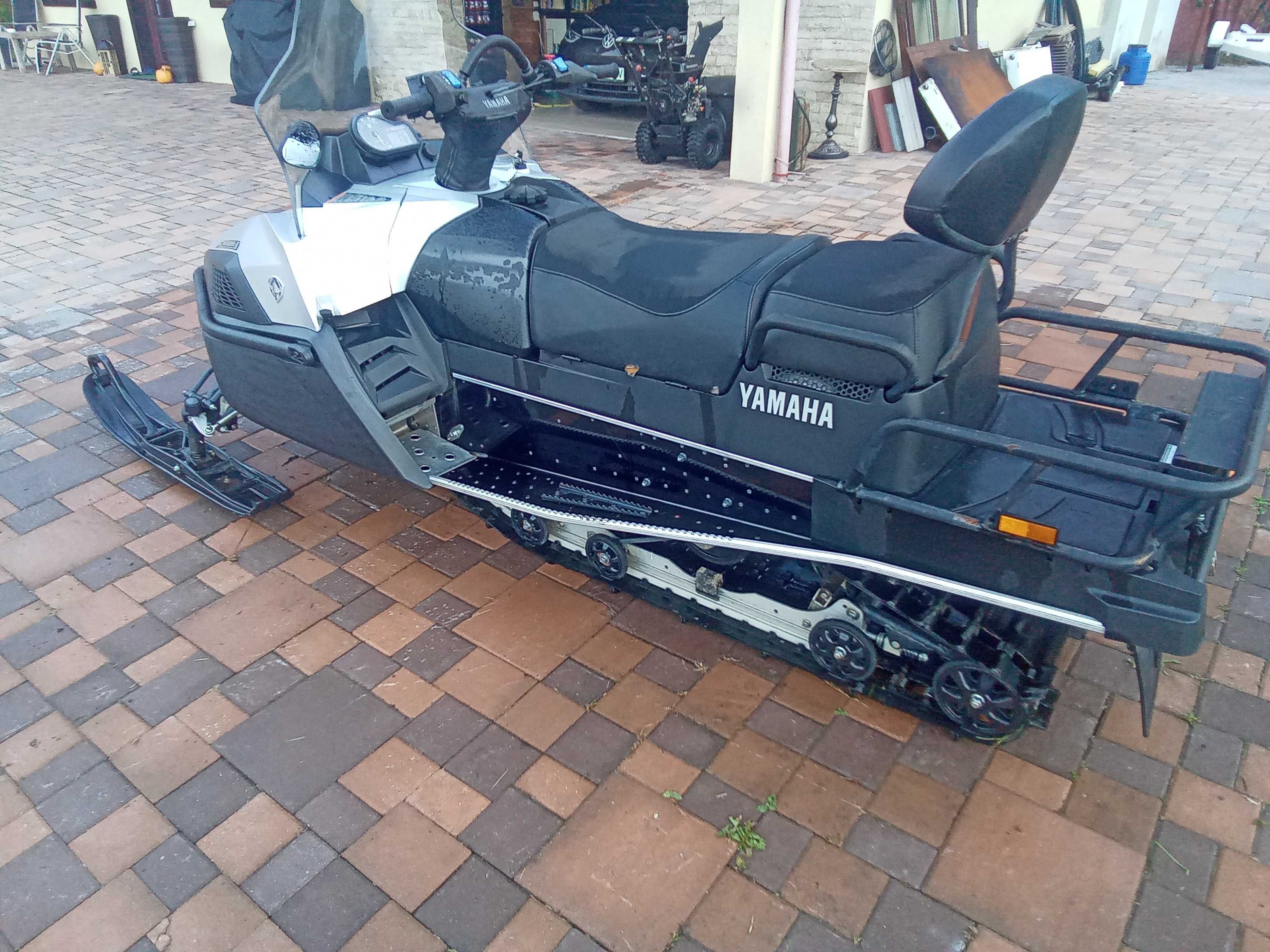 Snowmobil Yamaha VK 1000 Profesional Petrosani • OLX.ro