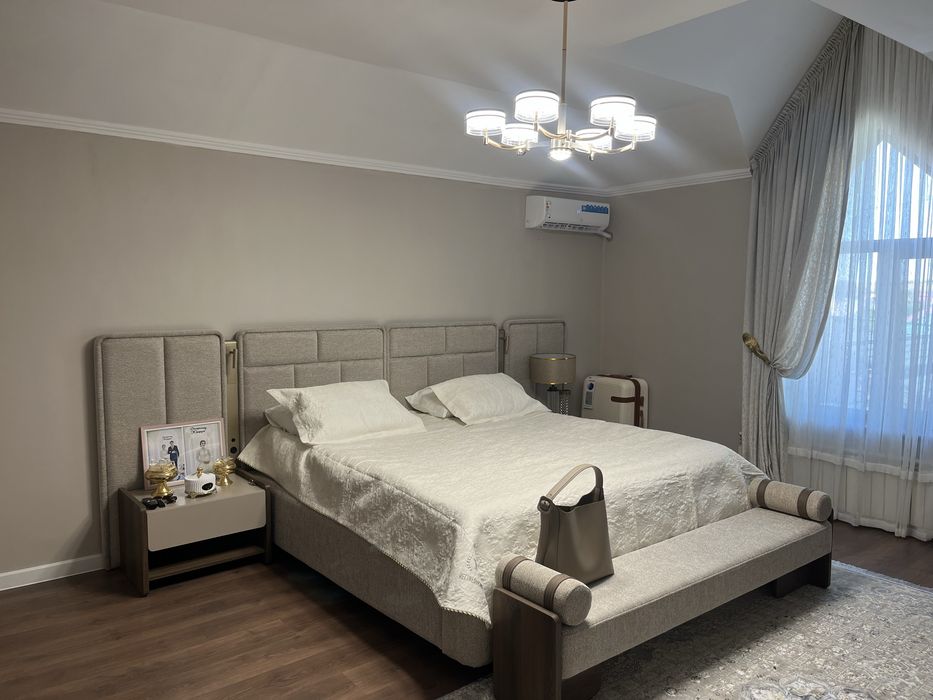 Продам спальный гарнитур