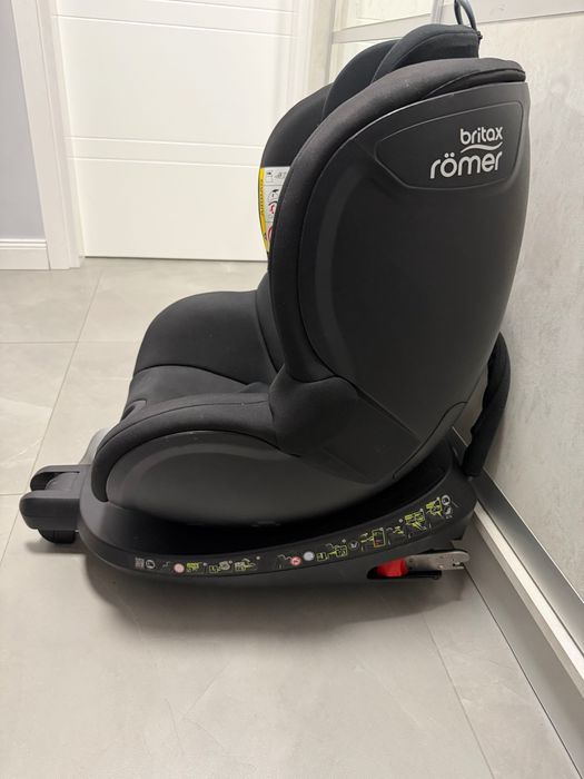 Стол за Britax Romer DUALFIX2 R Cosmos Black, 0-18 кг