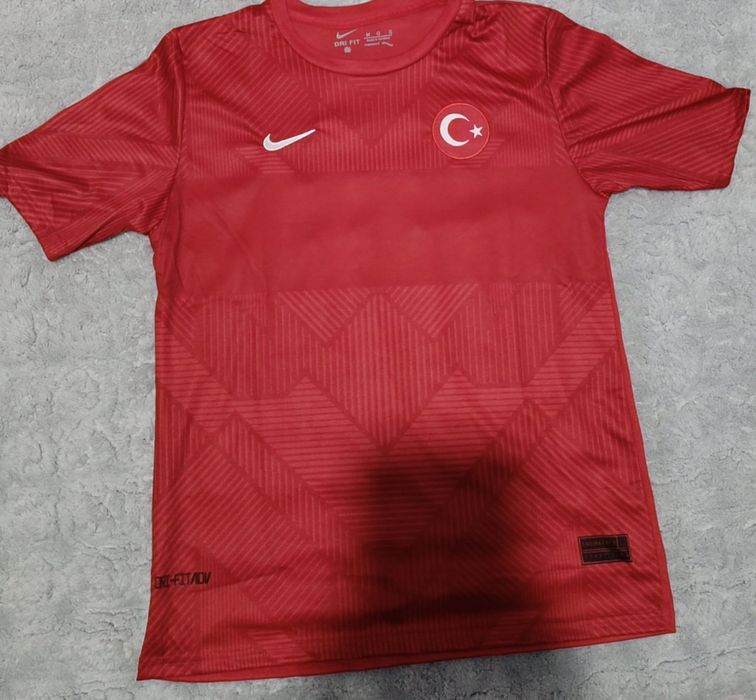 продавам тениска