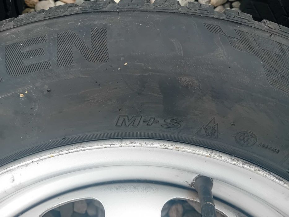 Roti Duster , 5x114,3 R16 , anvelope mixte Nexen ca noi