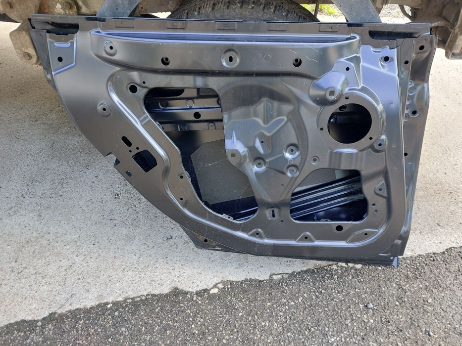 usa stanga spate  bmw seria 4 f36 gran coupe piesa noua originală