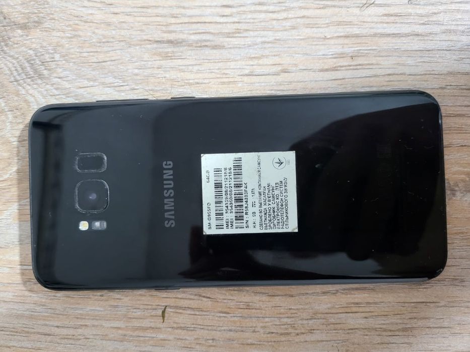 Samsung galaxy s 8+ в идеальном состоянии