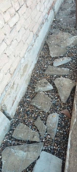 Демонтаж и вывоз строительного материала.