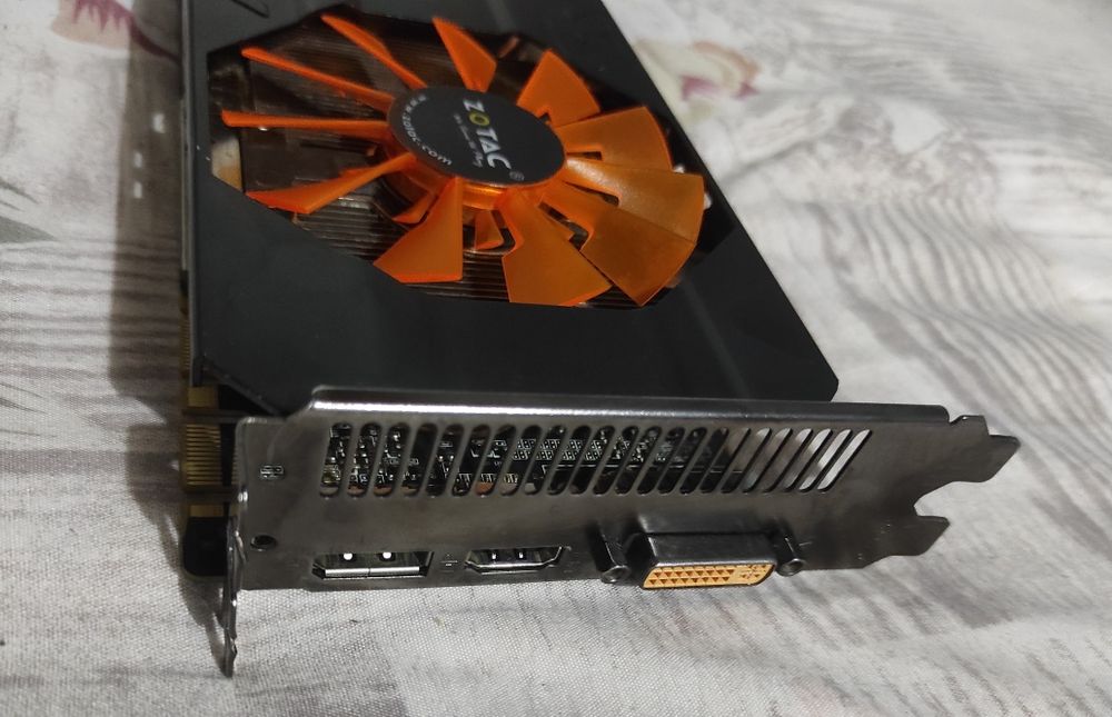 Zotac videokarta Gtx 760 2GB DDR5 256bit sirochna sotiladi