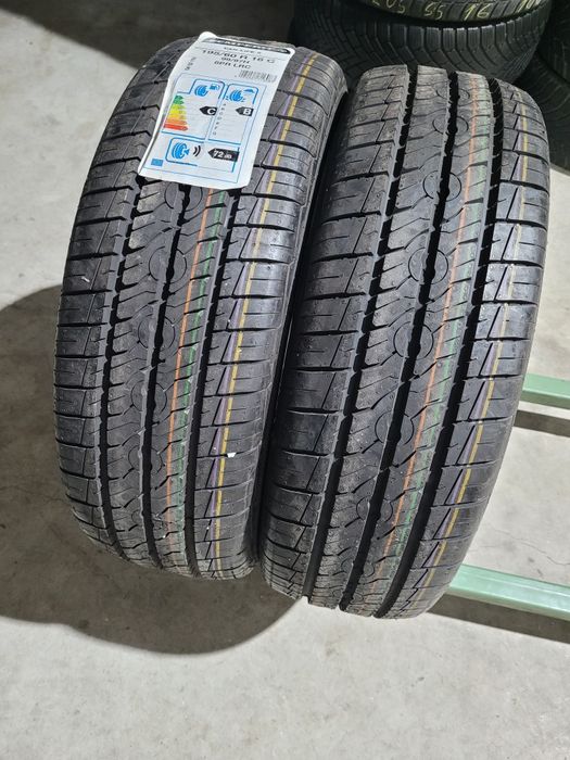 2 Anvelope de vara  195 60 r16C Semperit