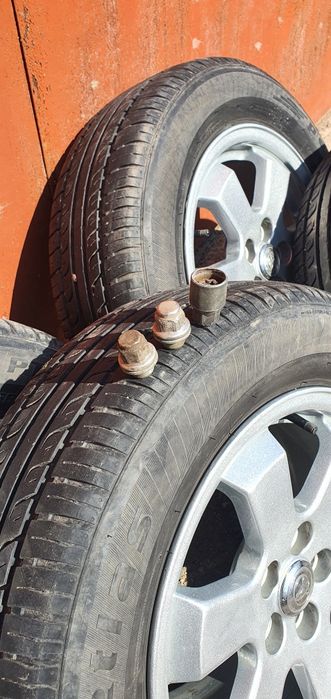 Диски с резиной на тойоту