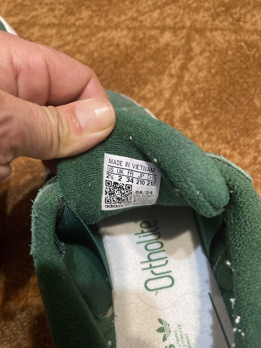 Маратонки марка Nike i Adidas без забележка