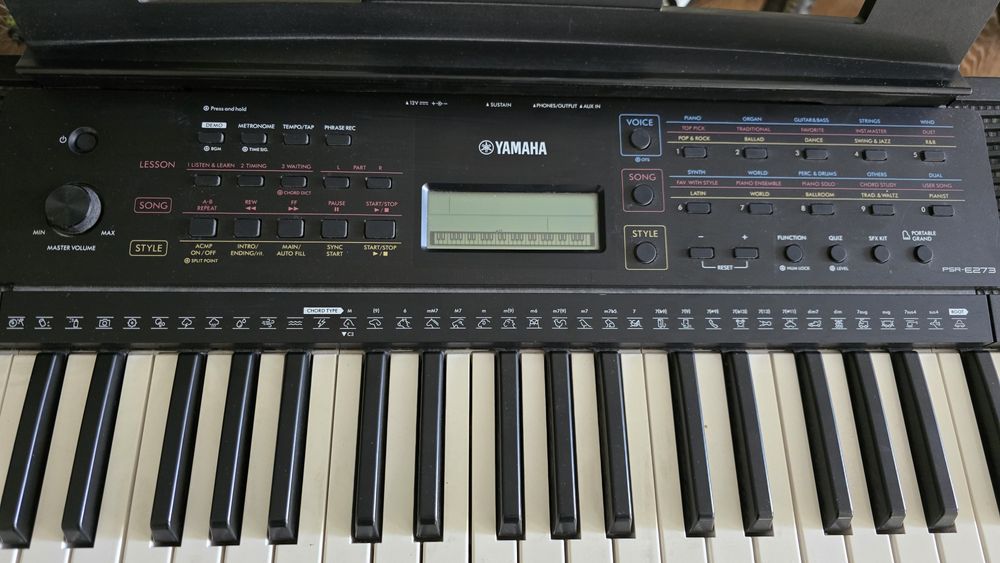 синтезатор yamaha